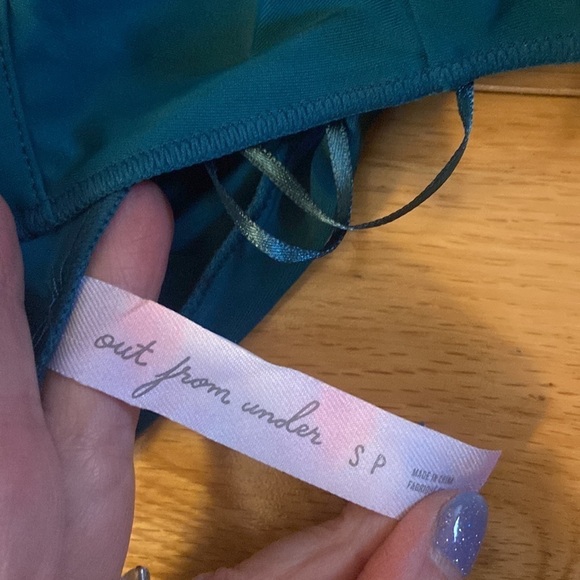 Urban Outfitters Out from Under Sorelle twist halter bra top, size S, NWT - Picture 4 of 6